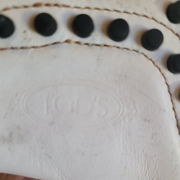 Tod's Ladies White & Tan Leather Gommino Driving Loafers. EEEUC. Size 6-1/2 - Picture 11 of 15